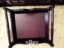 Beautiful serving trays set of 2 that nest, Mahogany wood New without tags
