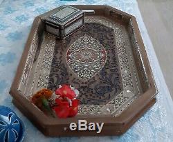 Unique mosaic tray, Eight shape with engraved wood and mother of pearl